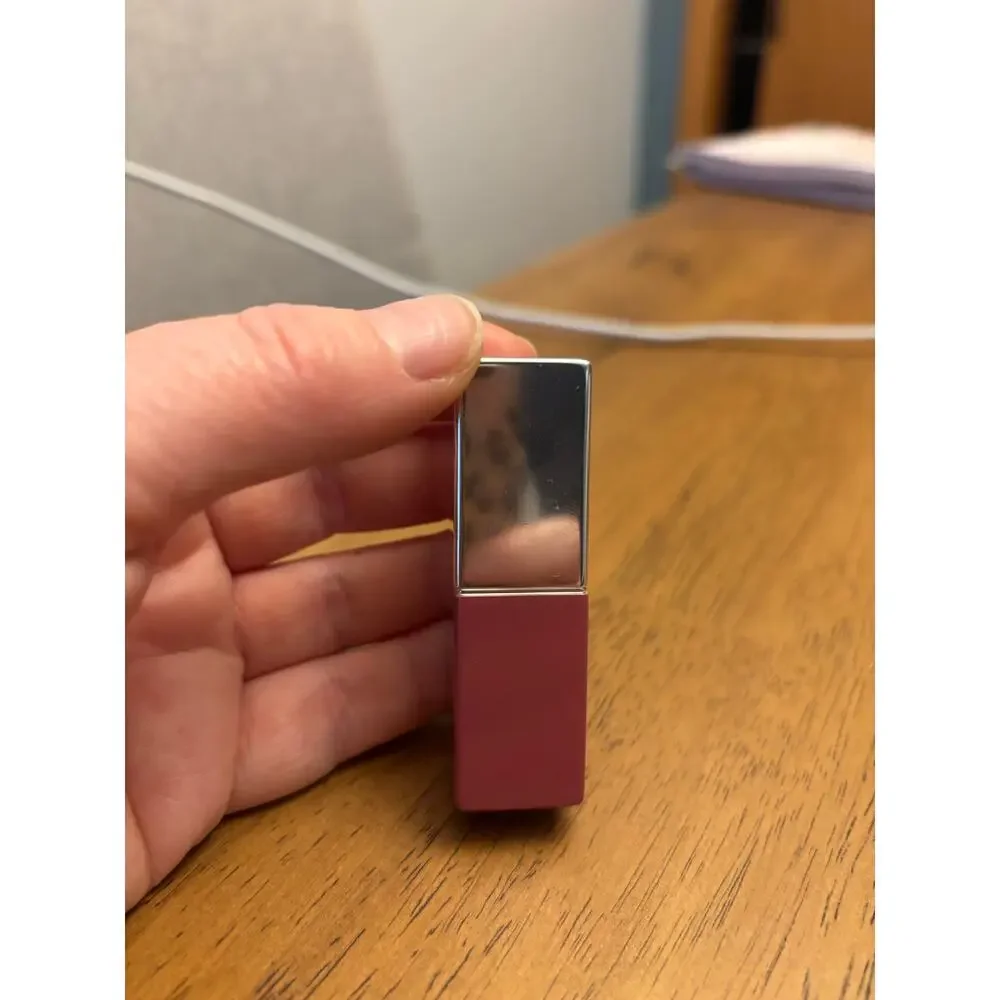 Clinique Lipstick - Plum Pop